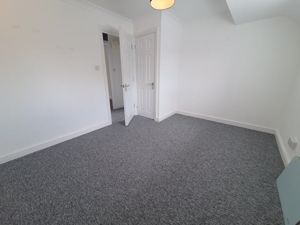 Bedroom- click for photo gallery